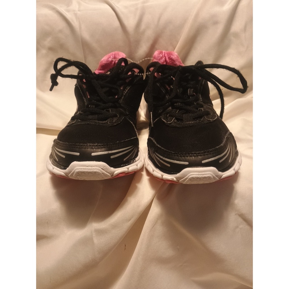 Women's Fila Running Shoes Black With Pink Accents. Size 7.5 - Picture 5 of 6